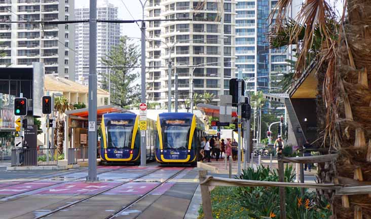 G link Bombardier tram 10 & 12